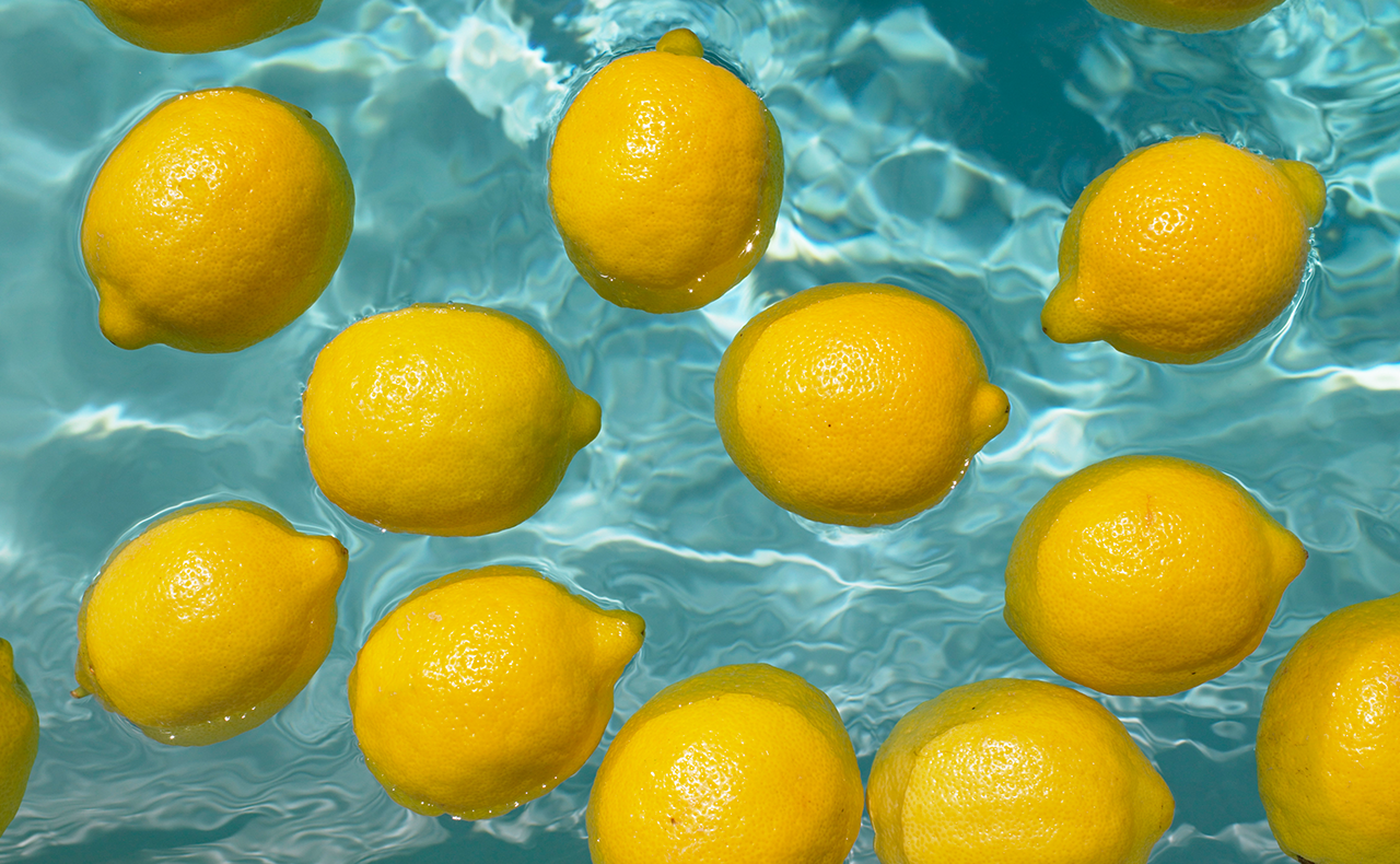 How To Make A Lemon Juice Foot Soak (And Why You Need To)