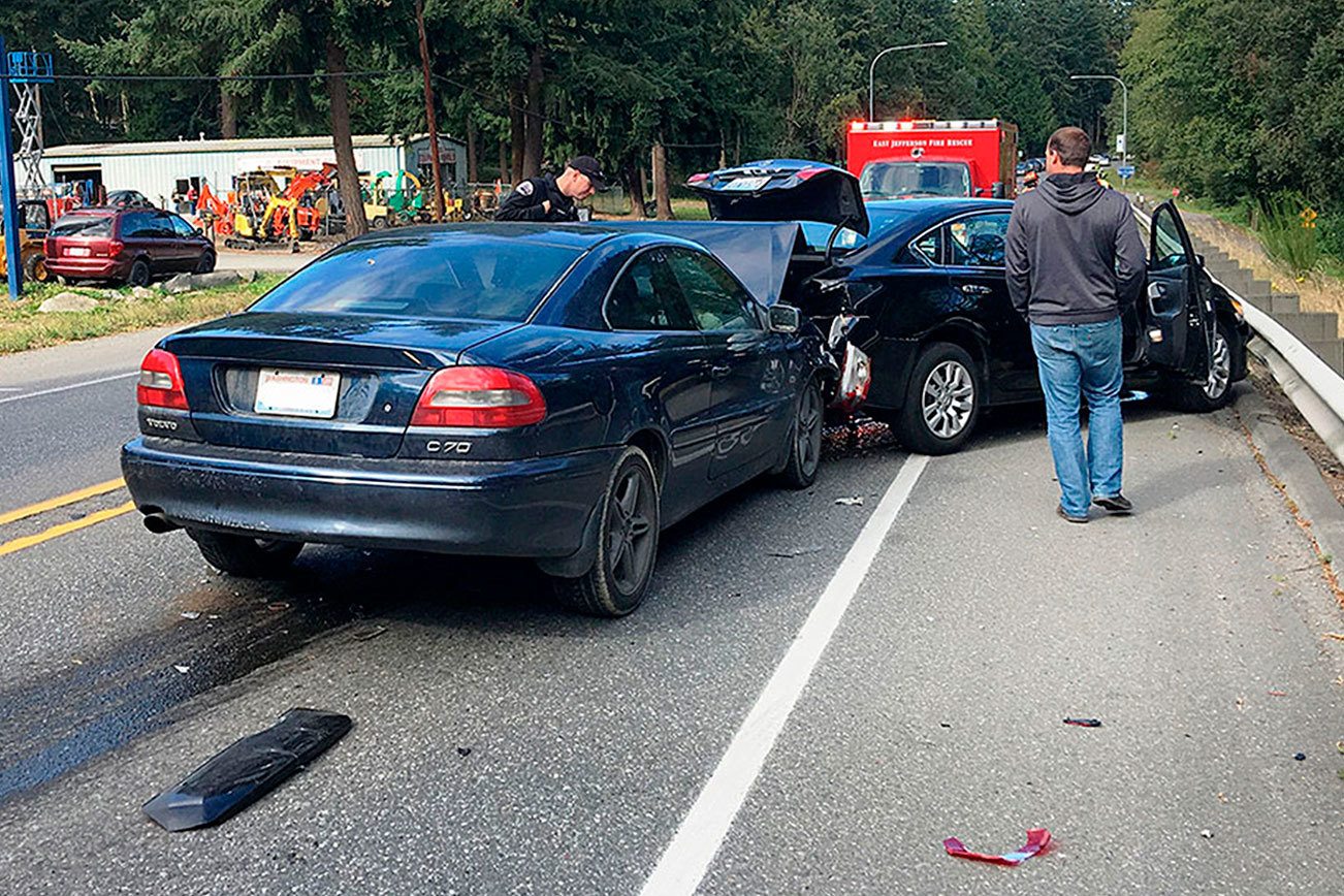 Wreck slows Port Townsend traffic; no one hurt