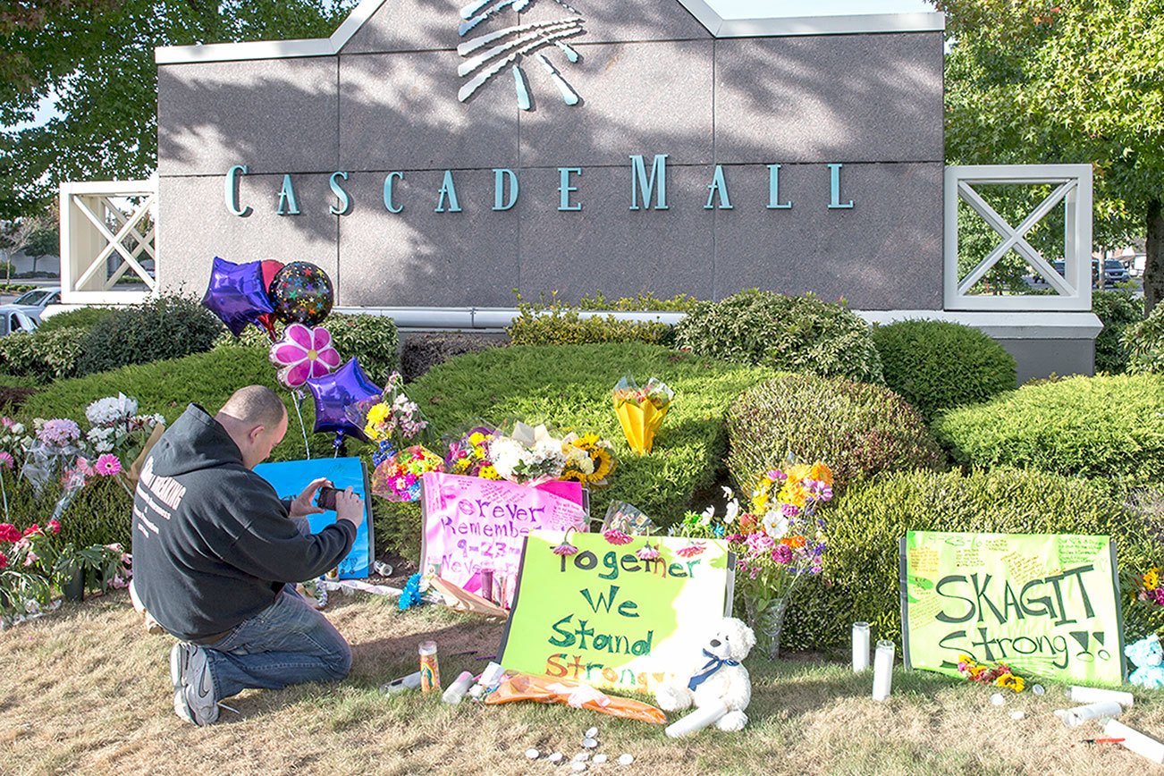 Burlington mall shooting suspect charged with five counts of first-degree murder