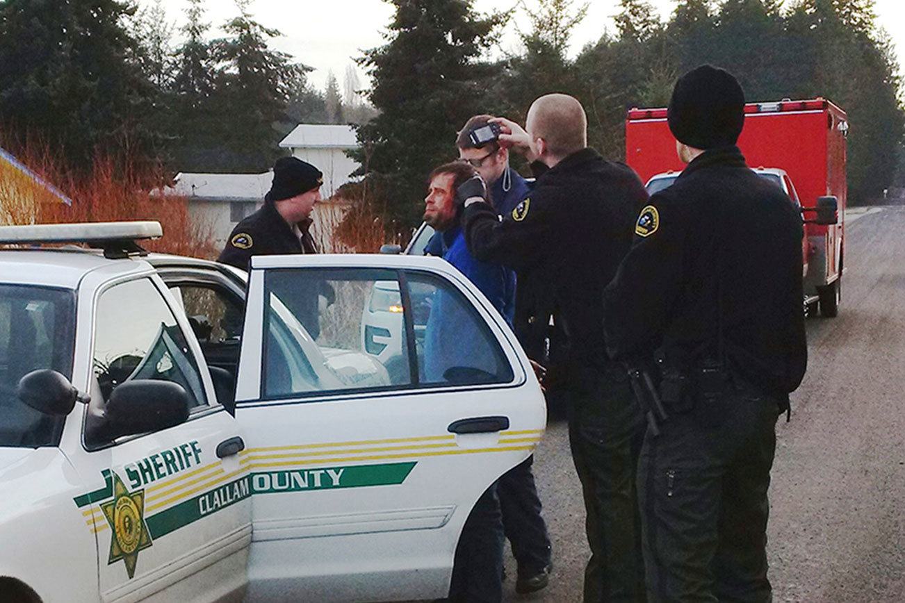 Sequim man in custody after homeowner tries to detain him at gunpoint