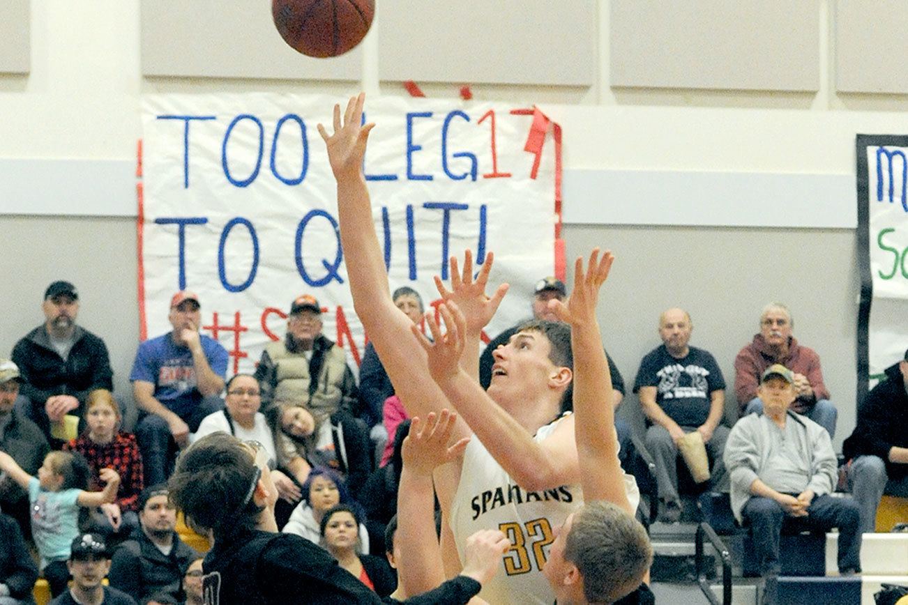 PREP BASKETBALL ROUNDUP: Forks’ Adams scores 28 in big win