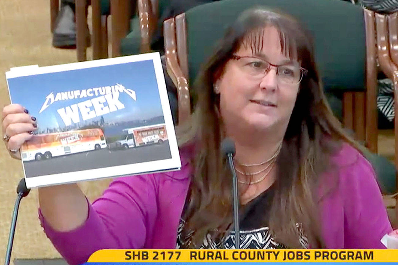 Chapman pitches vocational scholarships at rural community colleges