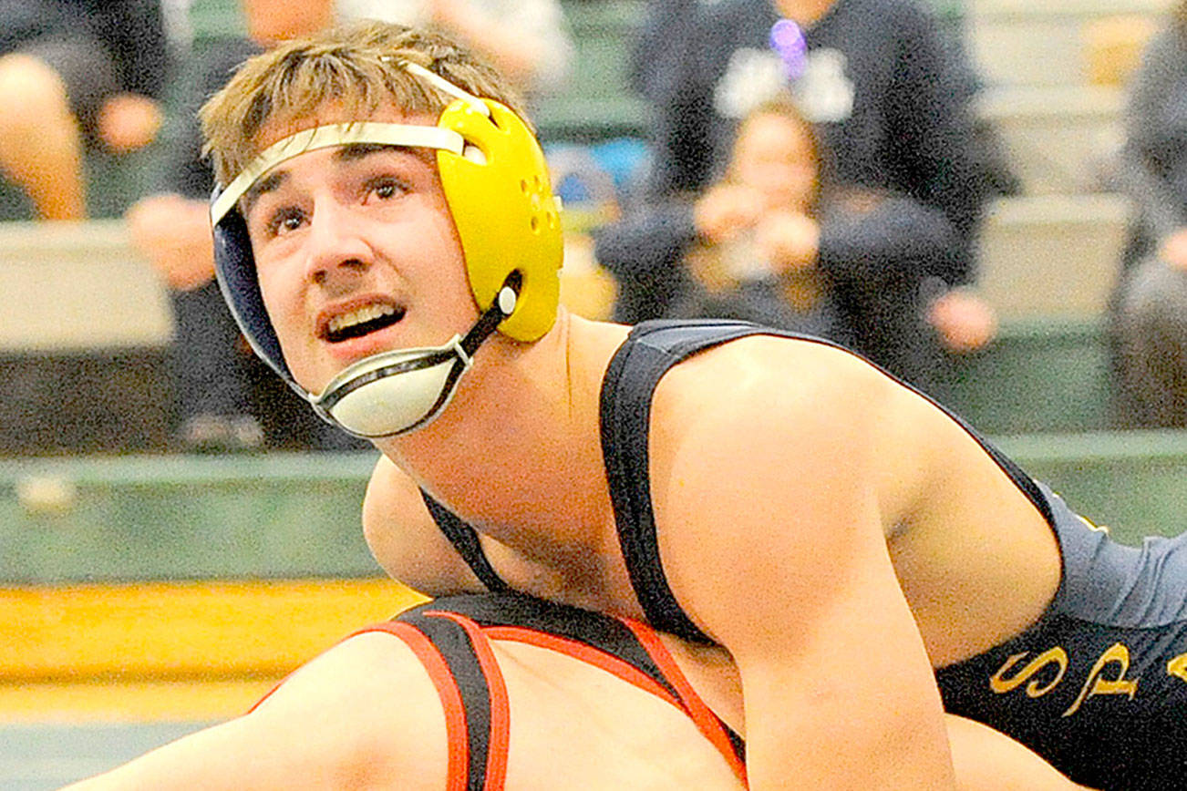 WRESTLING: Forks wins regional championship, will send 19 to Mat Classic