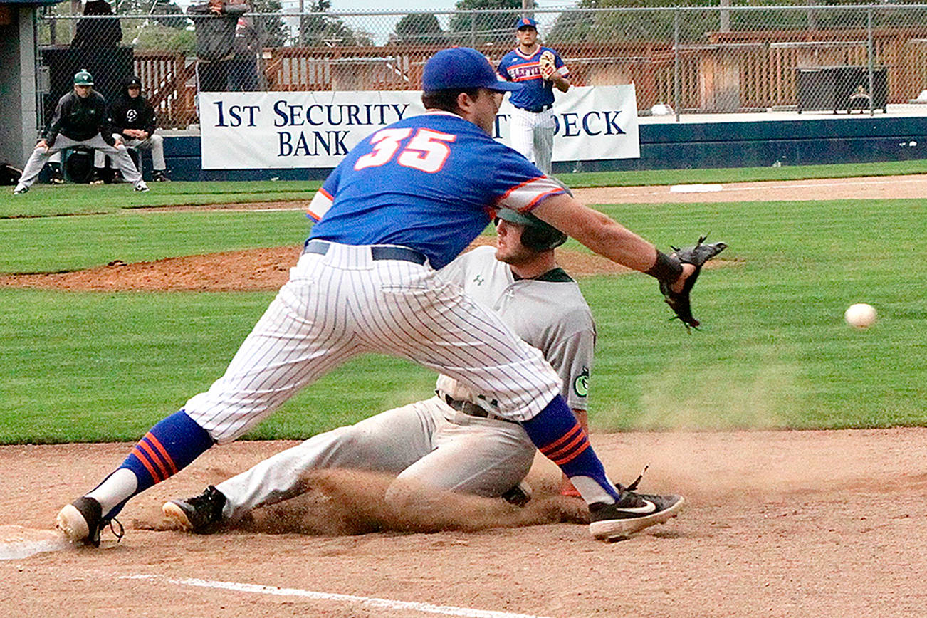 Lefties rained out, doubleheader set Wednesday night