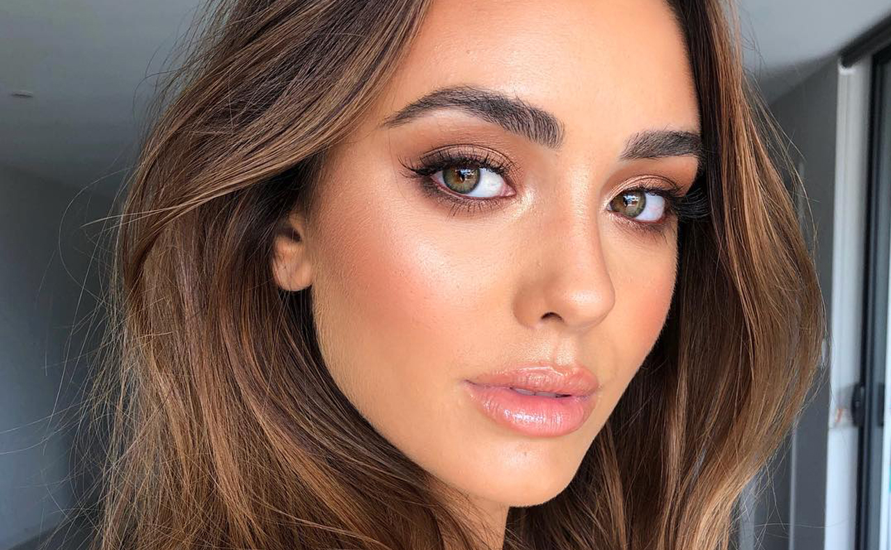 how to get bigger eyes with makeup