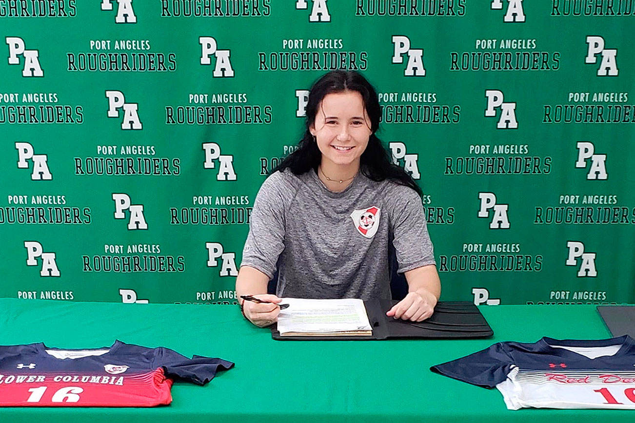 Port Angeles’ Wenzl finds her lane