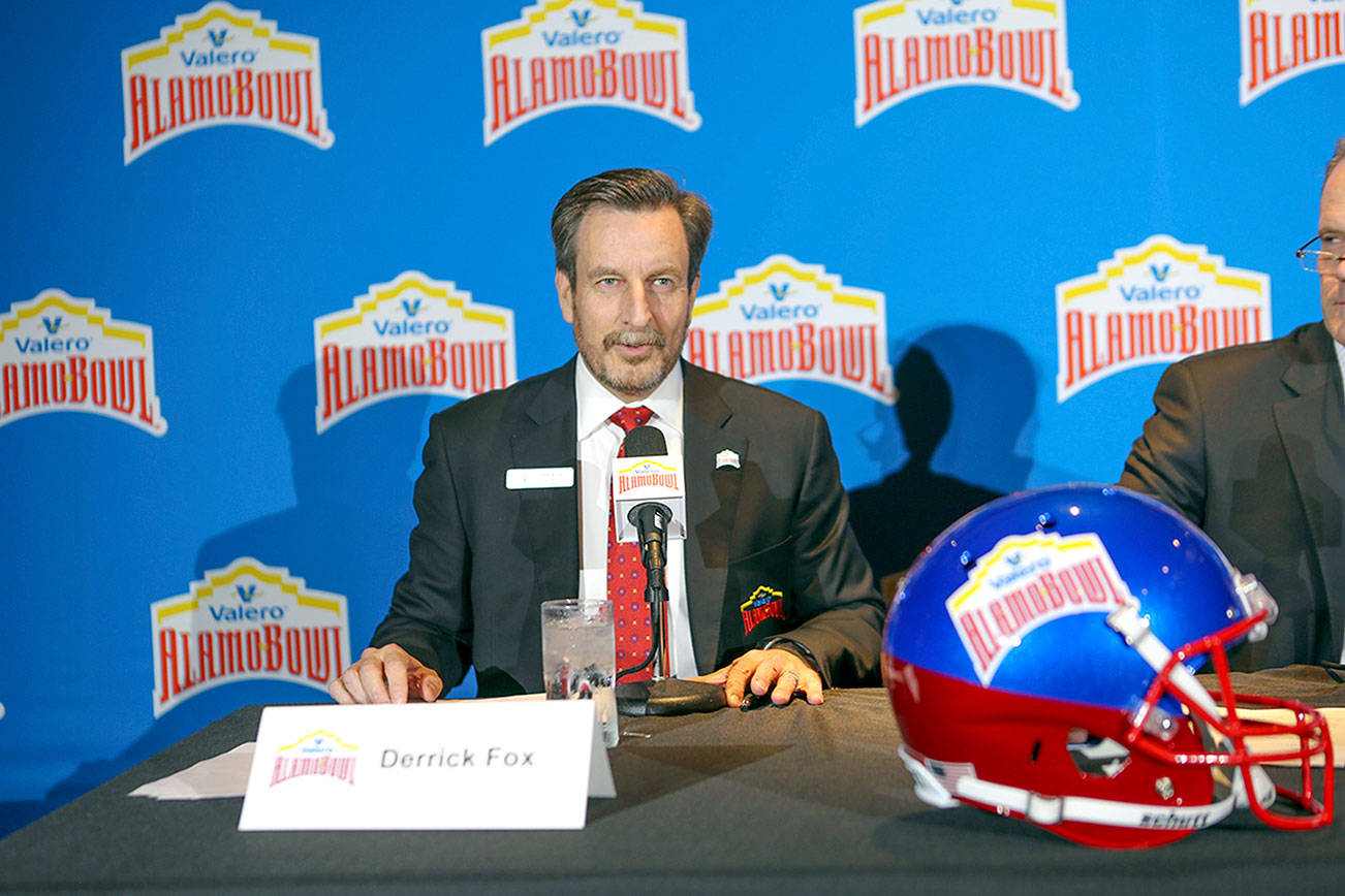 COLLEGE FOOTBALL: Port Angeles graduate Derrick Fox longterm leader of Valero Alamo Bowl