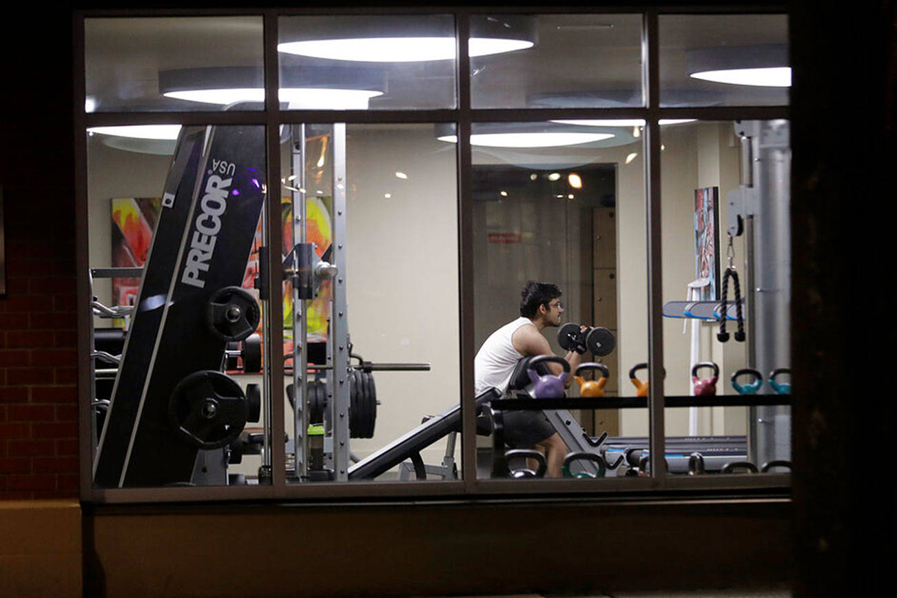 Inslee: Gyms must triple distance for exercising indoors