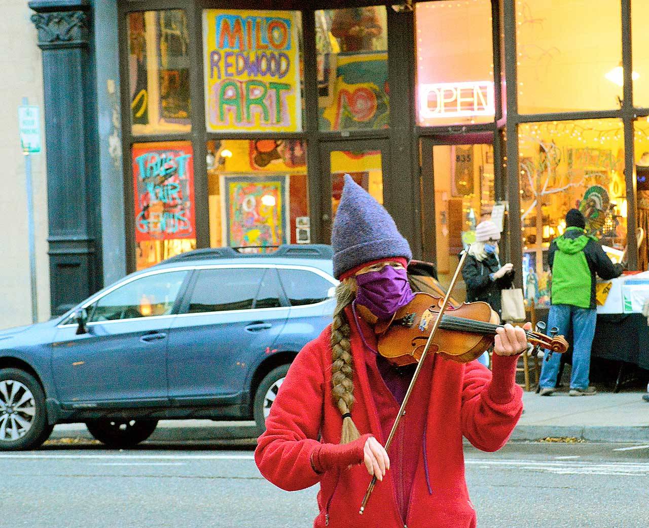 (Diane Urbani de la Paz/Peninsula Daily News)