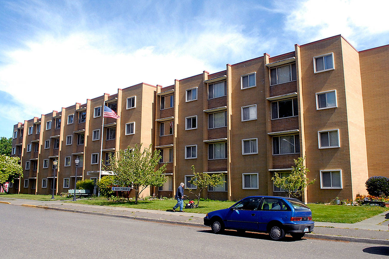 Mount Angeles View Manor, 323 E. Second St. in Port Angeles, is among the apartment buildings that will benefit from a $300,000 rehabilitation grant from the city of Port Angeles to the Peninsula Housing Authority. (Keith Thorpe/Peninsula Daily News)