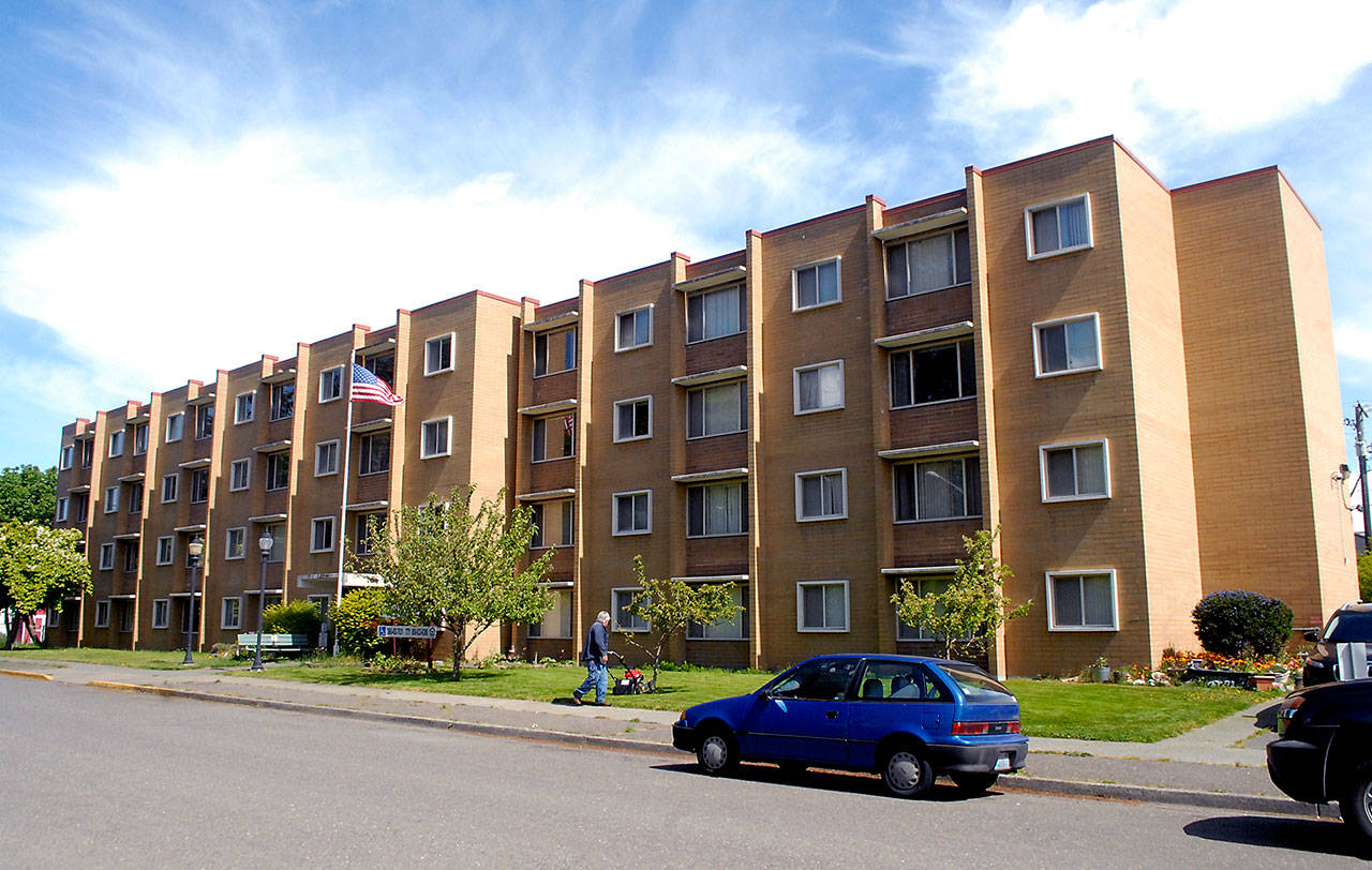 Mount Angeles View Manor, 323 E. Second St. in Port Angeles, is among the apartment buildings that will benefit from a $300,000 rehabilitation grant from the city of Port Angeles to the Peninsula Housing Authority. (Keith Thorpe/Peninsula Daily News)