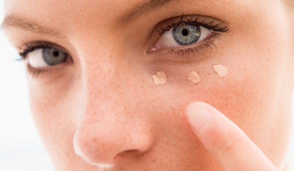 5 Ways To Get Every Last Bit Of Makeup From Its Container