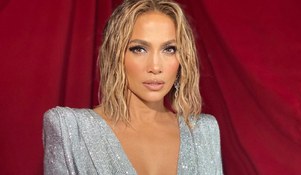 5 tubular mascaras that put waterproof to shame