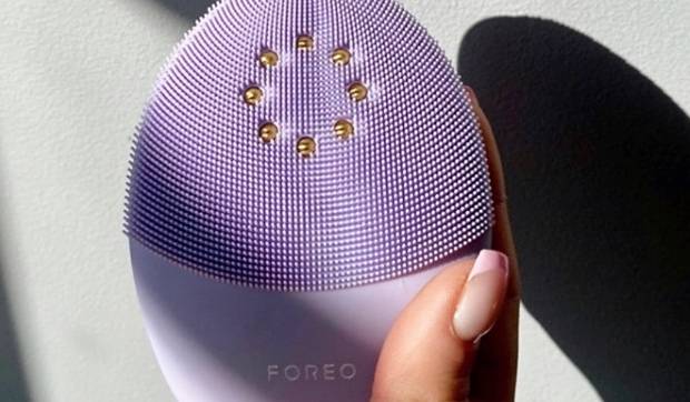 7 Of The Best Facial Cleansing Brushes
