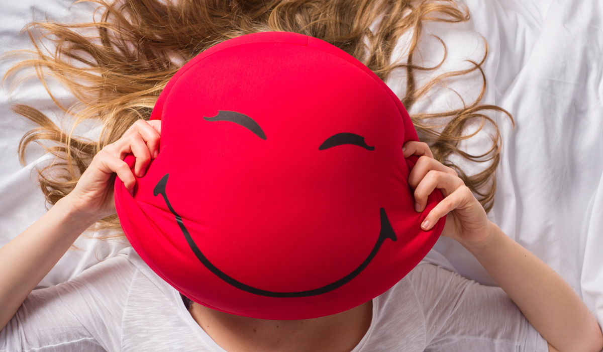 Make-up tips to hide and heal sunburn