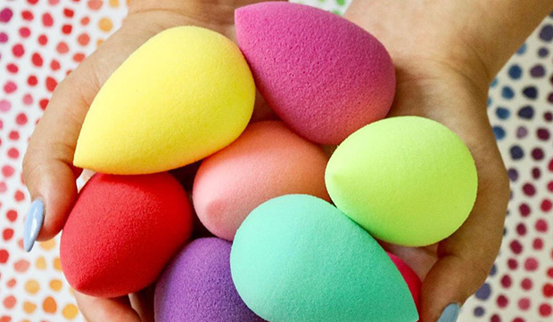 8 ways to use your beauty blender
