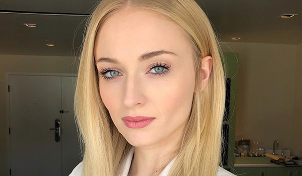 Isolation S.O.S: How to keep your blonde bright and fresh sans salon