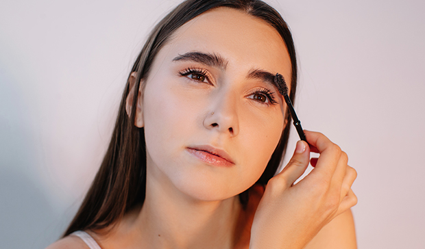 The most-reviewed brow tint on bh (and how to use it)