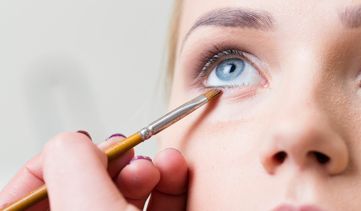 The lazy girl’s guide to faking awake