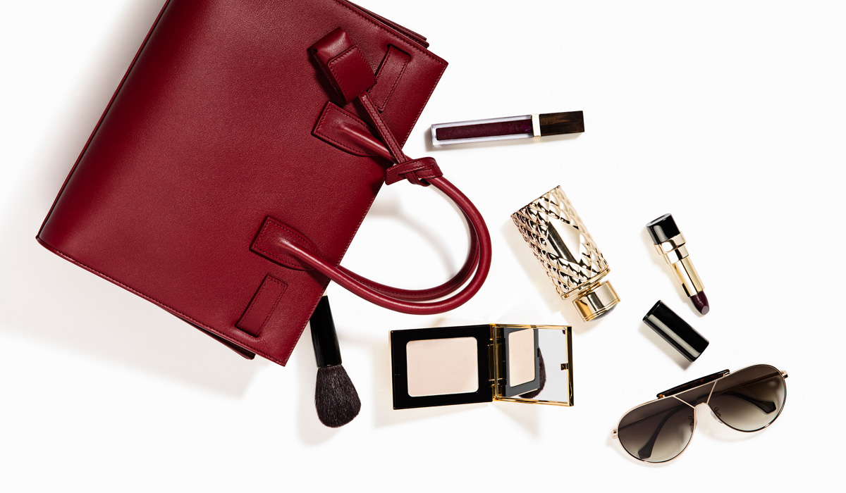 Beauty essentials you should always keep in your handbag