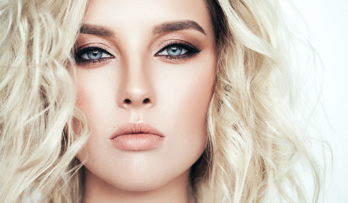 How to wear eye makeup for sensitive eyes