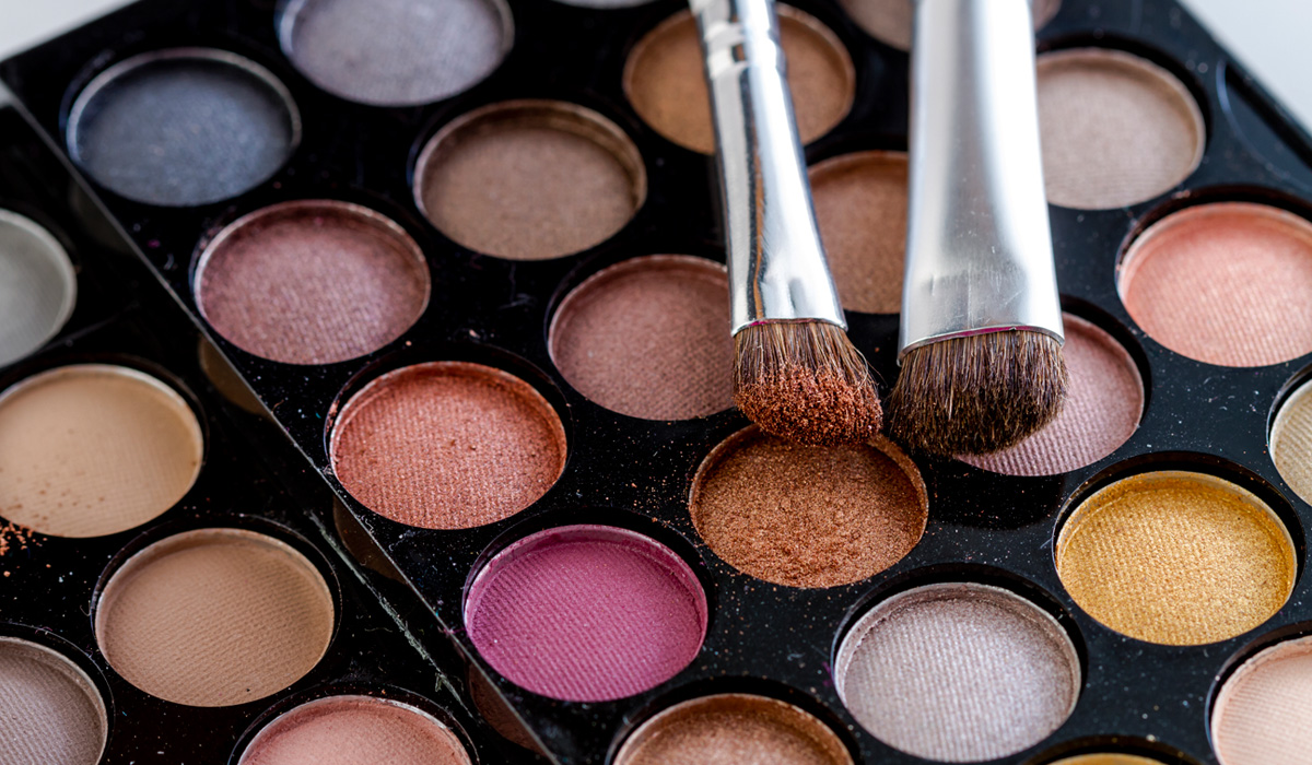 Is matte or shimmer makeup better?