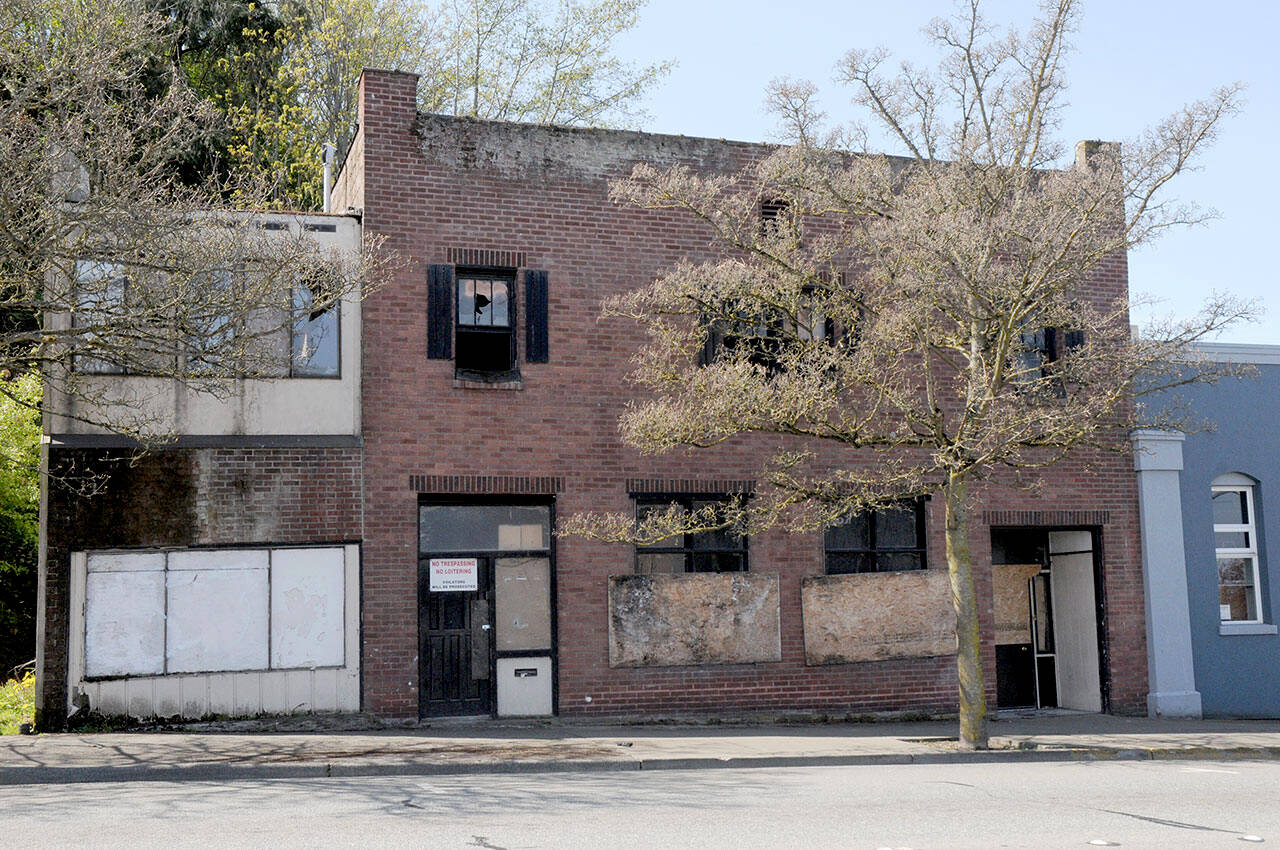 Keith Thorpe / Peninsula Daily News
An abandoned building in the 200 block of East Front Street in Port Angeles faces demolition.