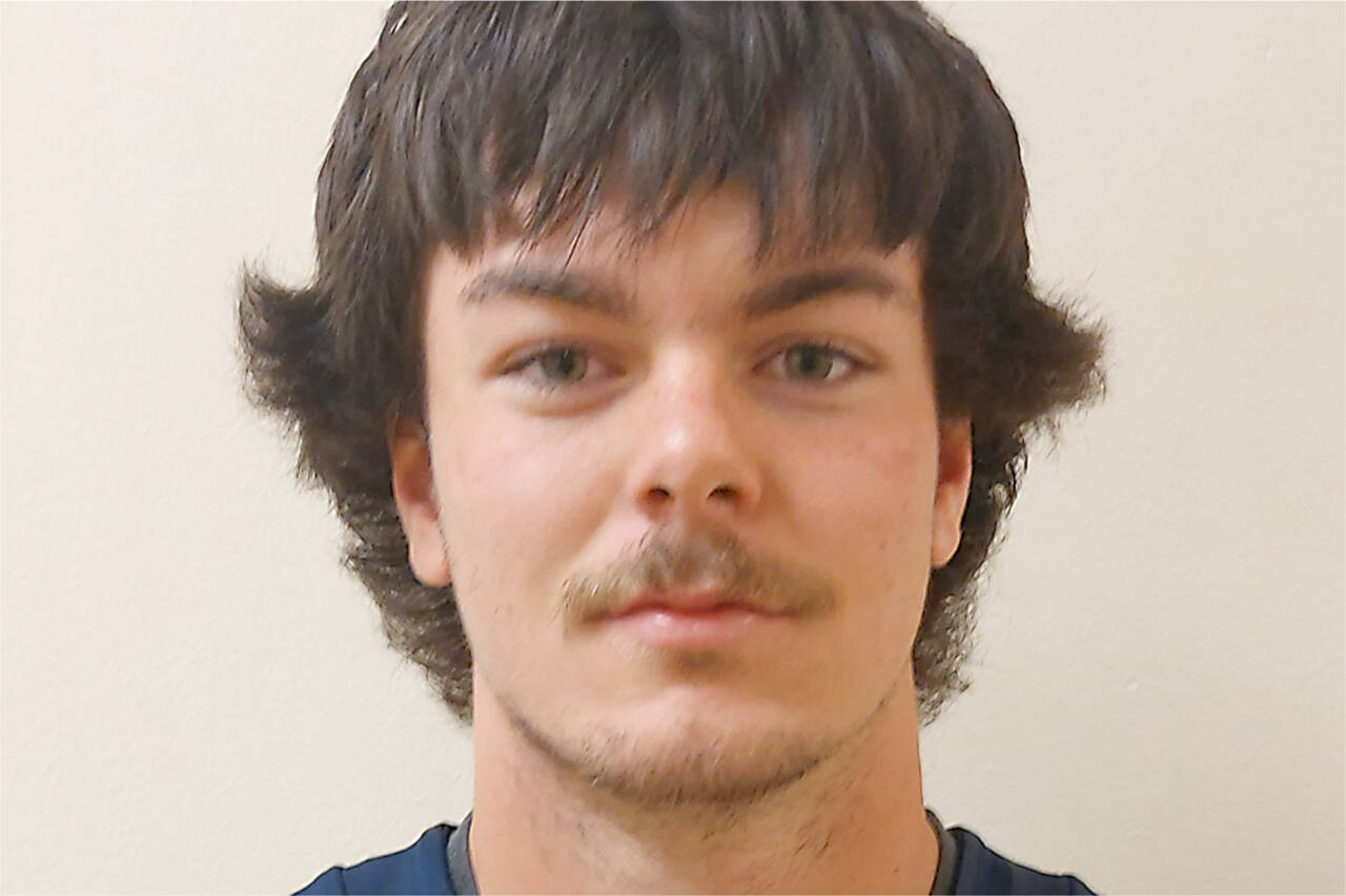 Landin Davis, Forks football.