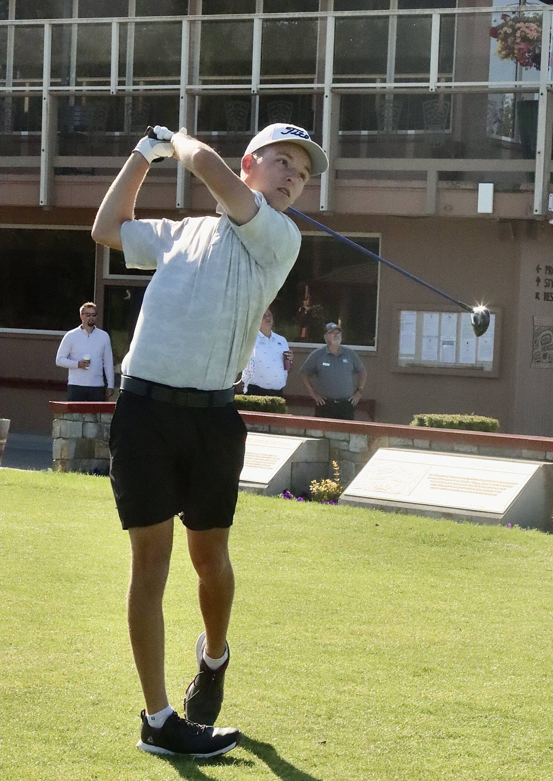 Dave Logan/for Peninsula Daily News