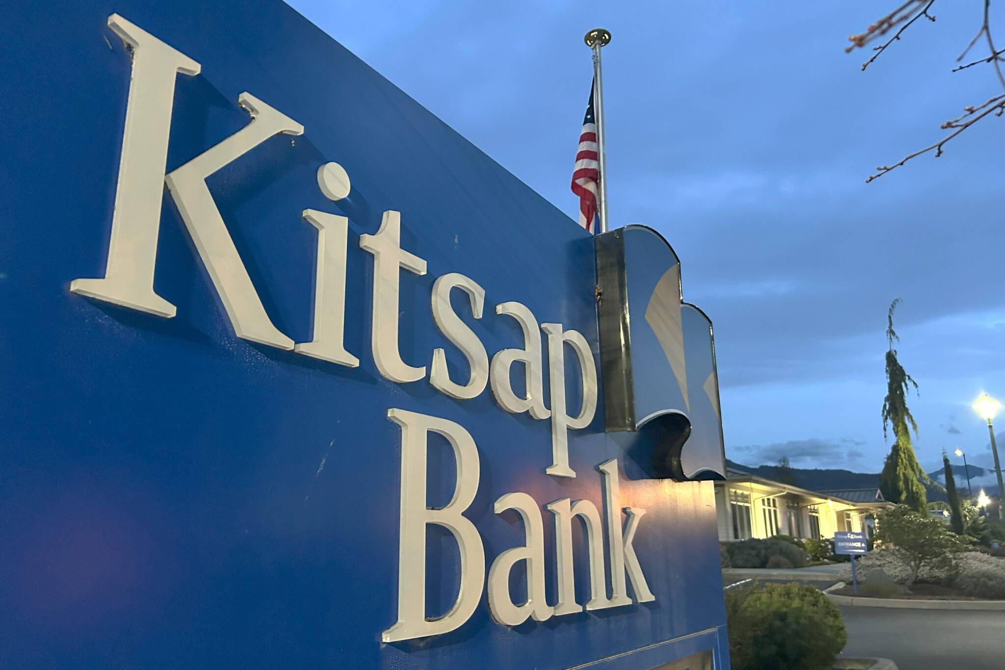 A suspect allegedly robbed an unknown amount of money from Kitsap Bank in Sequim on Wednesday. The Sequim Police Department said the person remained at large as of Wednesday night and they continue to investigate. (Matthew Nash/Olympic Peninsula News Group)