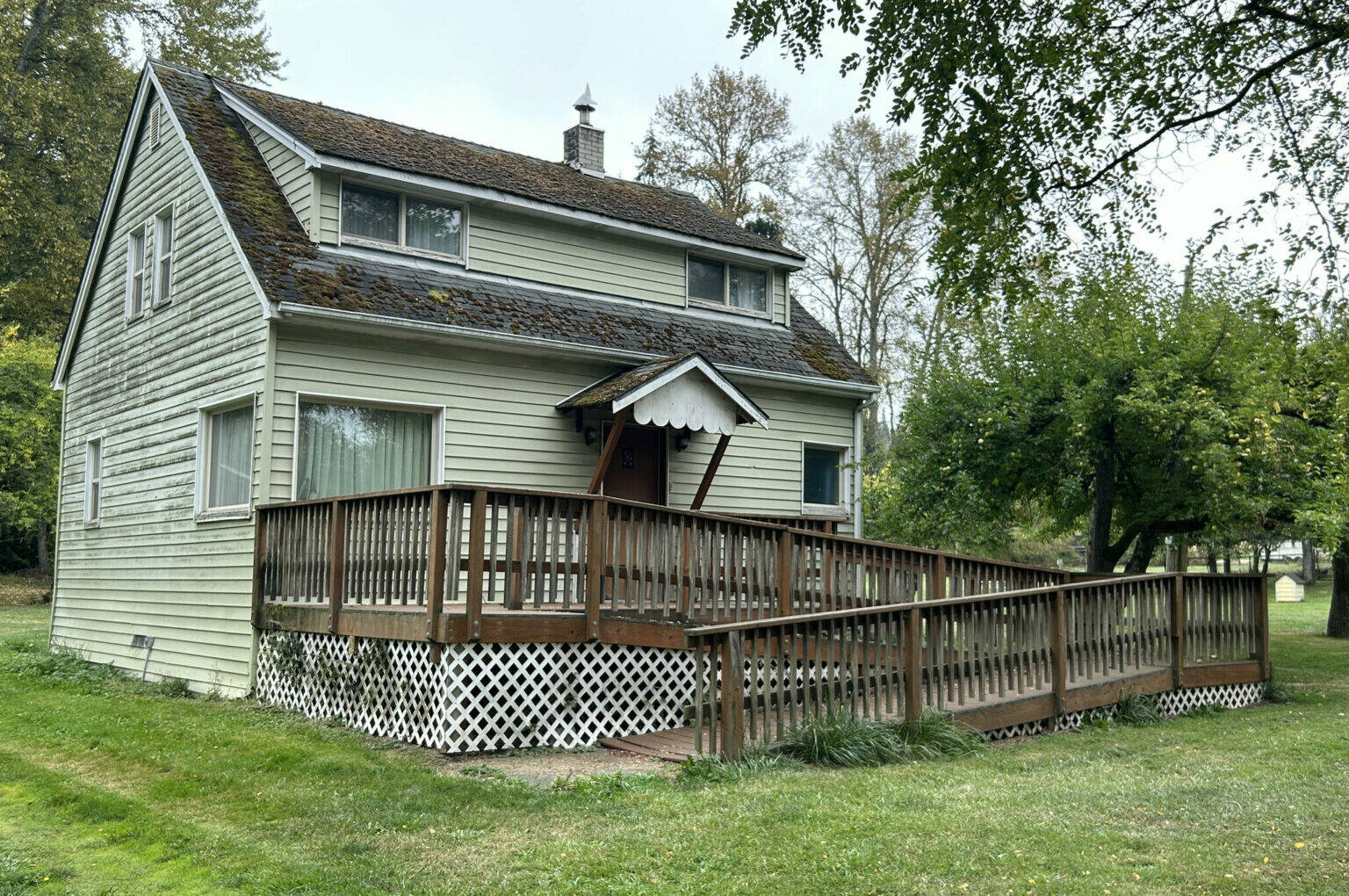 Sequim city staff are considering next options for a house and various outbuildings in Gerhardt Park after a recent surplus auction resulted in no bids. (Matthew Nash/Olympic Peninsula News Group)